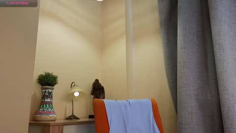 Hey hey Im Megan Pvt open. Im very glad to see you here online show from 02.08.25