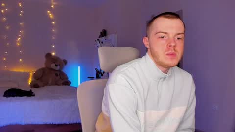 Snapshot of toohornyserj chatting on 12.10.24 toohornyserj online show from 12.10.24