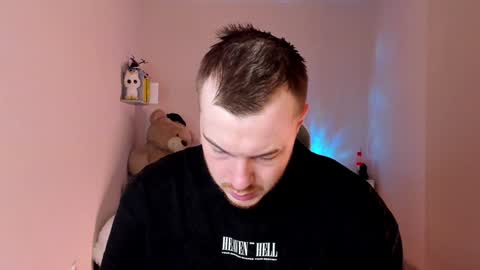 Snapshot of toohornyserj chatting on 01.17.25 toohornyserj online show from 01.17.25