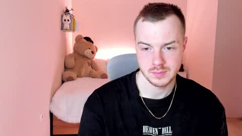 Snapshot of toohornyserj chatting on 01.18.25 toohornyserj online show from 01.18.25