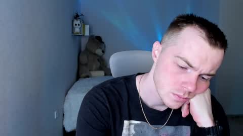 Snapshot of toohornyserj chatting on 01.21.25 toohornyserj online show from 01.21.25