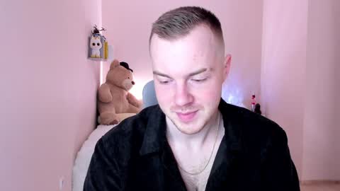 Snapshot of toohornyserj chatting on 01.23.25 toohornyserj online show from 01.23.25