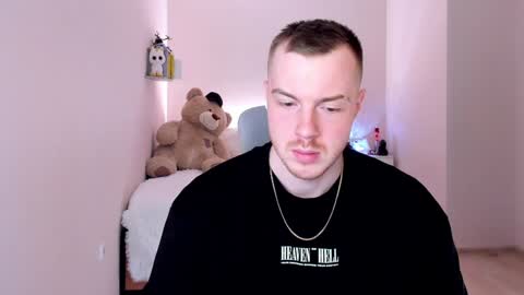 Snapshot of toohornyserj chatting on 01.26.25 toohornyserj online show from 01.26.25