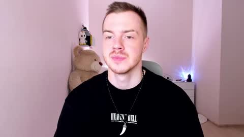 Snapshot of toohornyserj chatting on 02.12.25 toohornyserj online show from 02.12.25