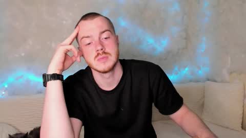 Snapshot of toohornyserj chatting on 10.14.25 toohornyserj online show from 10.14.25