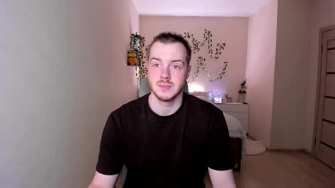 Snapshot of toohornyserj chatting on 11.22.25 toohornyserj online show from 11.22.25