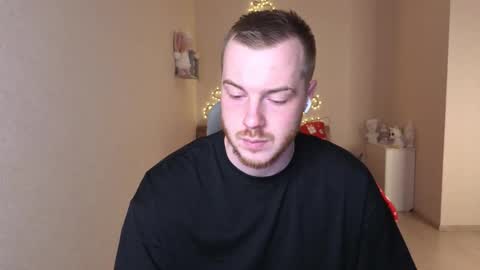 Snapshot of toohornyserj chatting on 12.13.25 toohornyserj online show from 12.13.25