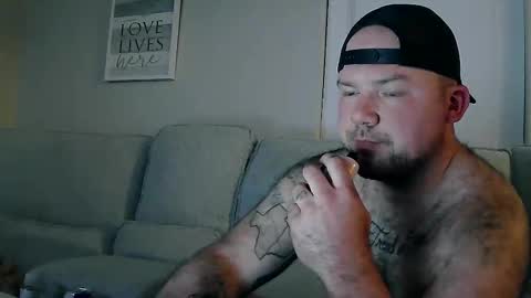 Snapshot of toomuchboost32 chatting on 03.08.25 toomuchboost32 online show from 03.08.25