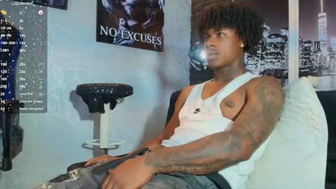 Snapshot of toower_ chatting on 05.04.26 T O W E R online show from 05.04.26