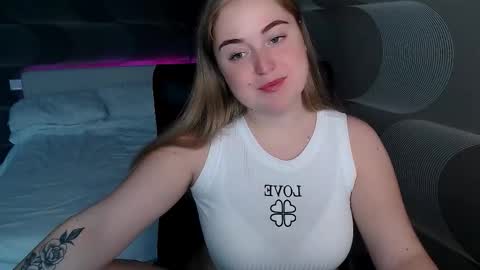 tori_blond online show from 10.07.25