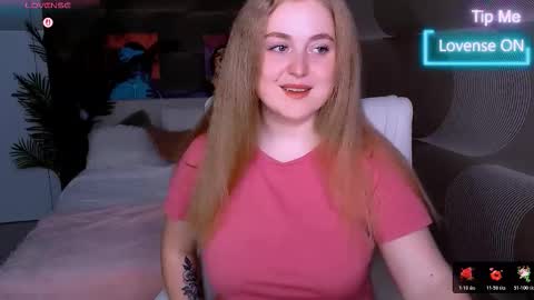 tori_blond online show from 11.23.25