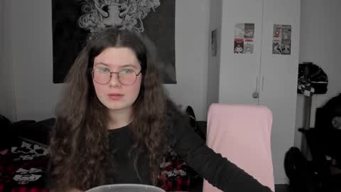 Snapshot of toriayun0 chatting on 01.08.25 your personal gothic girl check it online show from 01.08.25