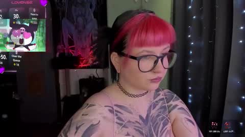 Snapshot of toriayun0 chatting on 03.11.26 your personal gothic girl check it online show from 03.11.26