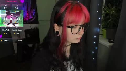 Snapshot of toriayun0 chatting on 06.12.26 your personal gothic girl check it online show from 06.12.26