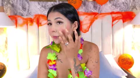 Snapshot of tory_gb chatting on 10.31.25 Ana Maria online show from 10.31.25