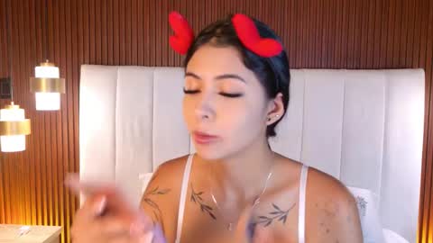 Ana Maria  online show from 02.20.26