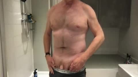 Snapshot of total2020 chatting on 11.06.25 Archibald Leach online show from 11.06.25