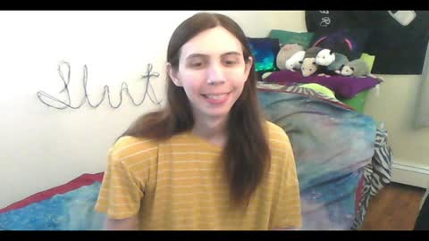 Snapshot of totalfuckingadorable chatting on 05.17.26 Luna online show from 05.17.26