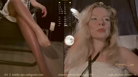 Madam Viktoria   Vacation in Portugal  2811 - 0412 online show from 05.05.26