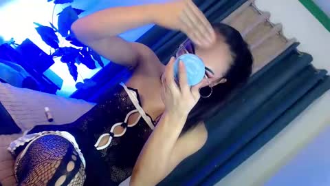Snapshot of touch_my_body_daddy chatting on 02.18.25 touch_my_body_daddy online show from 02.18.25