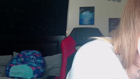 Lilly Miss Mistress Goddess Maam Queen Boss online show from 01.22.25