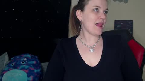 Lilly Miss Mistress Goddess Maam Queen Boss online show from 02.22.25