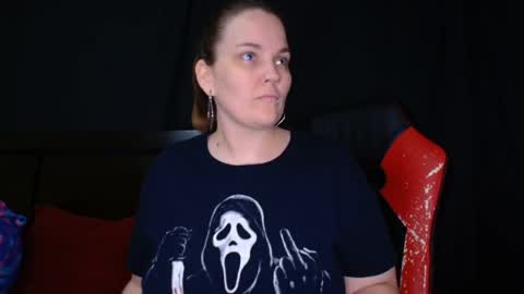 Snapshot of toxiclilly chatting on 04.23.26 Lilly Miss Mistress Goddess Maam Queen Boss online show from 04.23.26