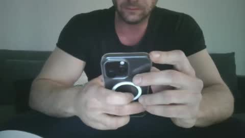 Snapshot of toyy_boy chatting on 03.10.25 Tim online show from 03.10.25