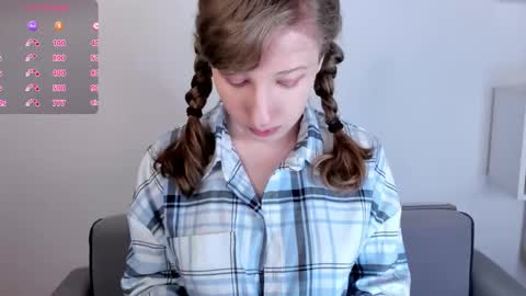 tracy_aww online show from 03.20.26