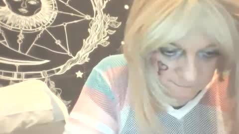 traphouseslutbunny4fun online show from 12.15.24