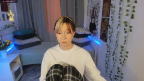 Nyuta Hartmann online show from 01.14.25