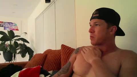 Snapshot of trash_man1989 chatting on 11.24.25 trash_man1989 online show from 11.24.25