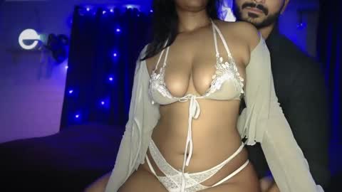 Snapshot of travisandnina chatting on 01.10.26 travisandnina online show from 01.10.26