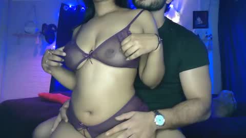 Snapshot of travisandnina chatting on 01.14.26 travisandnina online show from 01.14.26