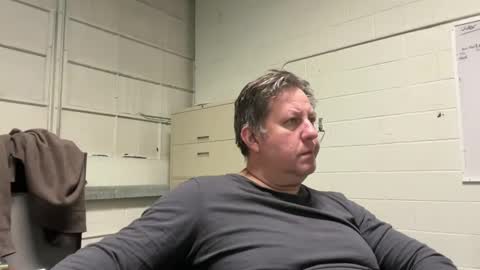 Snapshot of treborinthesky chatting on 11.16.25 treborinthesky online show from 11.16.25