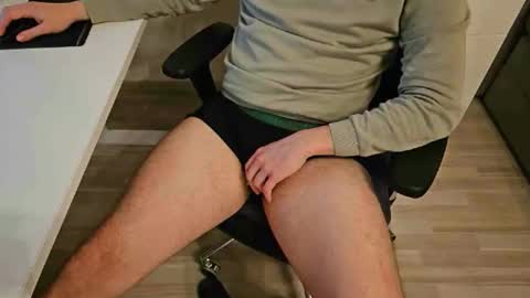 tree1989 online show from 12.14.24