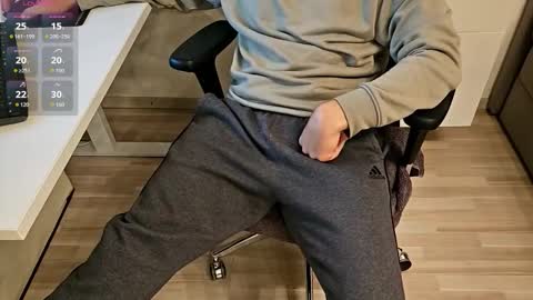 tree1989 online show from 09.30.25