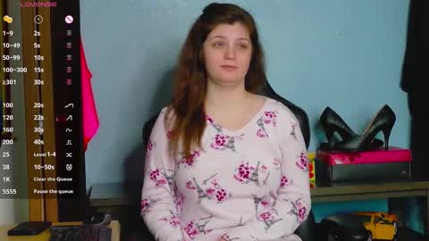 Snapshot of treejeanne chatting on 11.04.25 TreeJeanne online show from 11.04.25