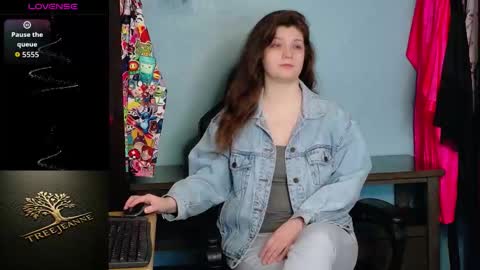 Snapshot of treejeanne chatting on 02.27.26 TreeJeanne online show from 02.27.26