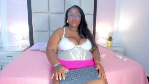 Treisy Vixen big ass online show from 07.23.26