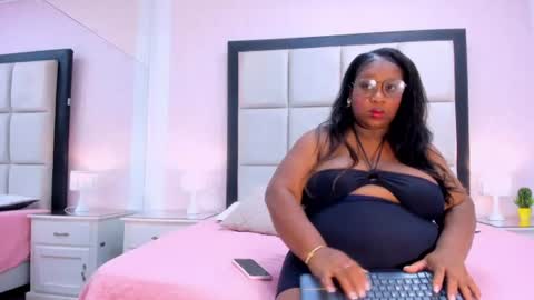 Treisy Vixen big ass online show from 08.02.26