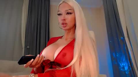 tremendous_blondie online show from 04.25.26