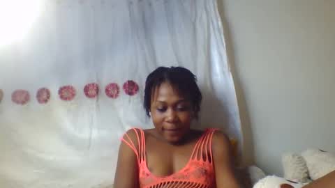 Snapshot of tresyamber chatting on 05.13.26 tresyamber online show from 05.13.26