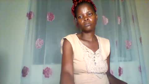 Snapshot of trey_queens chatting on 01.18.26 trey_queens online show from 01.18.26