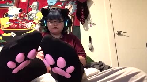 Snapshot of trhothoney chatting on 02.27.25 Trixie online show from 02.27.25