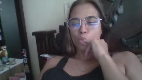 Snapshot of triana_bell chatting on 01.09.26 triana_bell online show from 01.09.26
