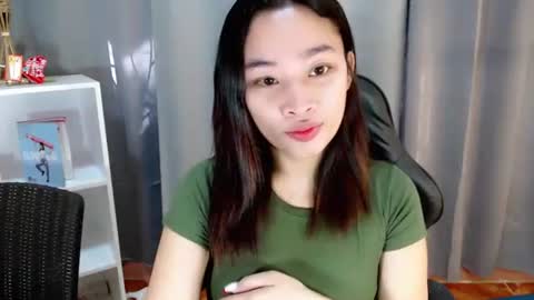 tricia_slut online show from 05.03.26
