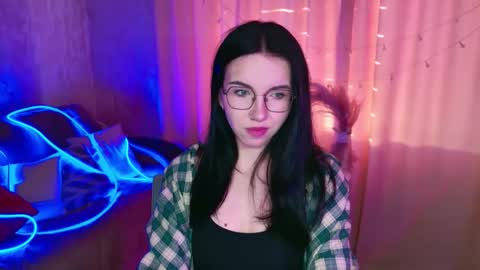 TriciaDaisy online show from 04.29.26
