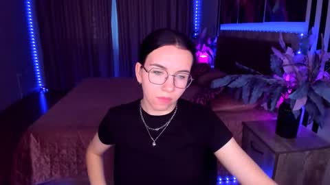 TriciaDaisy online show from 05.23.26