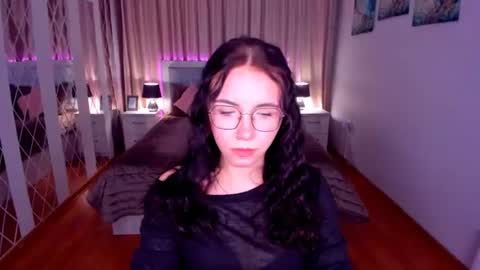 TriciaDaisy online show from 06.21.26